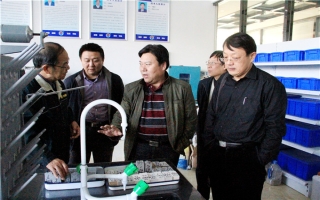 山東大學機械工程學院仇道濱書記、馮顯英教授蒞臨公司