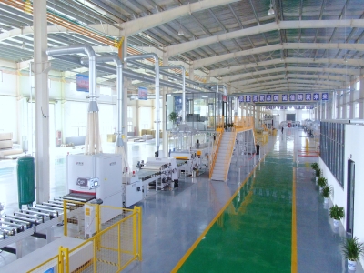 外墻保溫裝飾一體化系統(tǒng)生產(chǎn)線：高效節(jié)能、智能環(huán)保的建筑生產(chǎn)利器