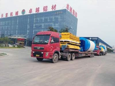 熱烈祝賀內(nèi)蒙古客戶輕質(zhì)墻板生產(chǎn)線成功啟運(yùn)！